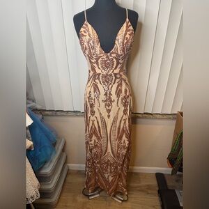 L’atiste Elegant Sequin Embellished Maxi Formal Dress Size Small